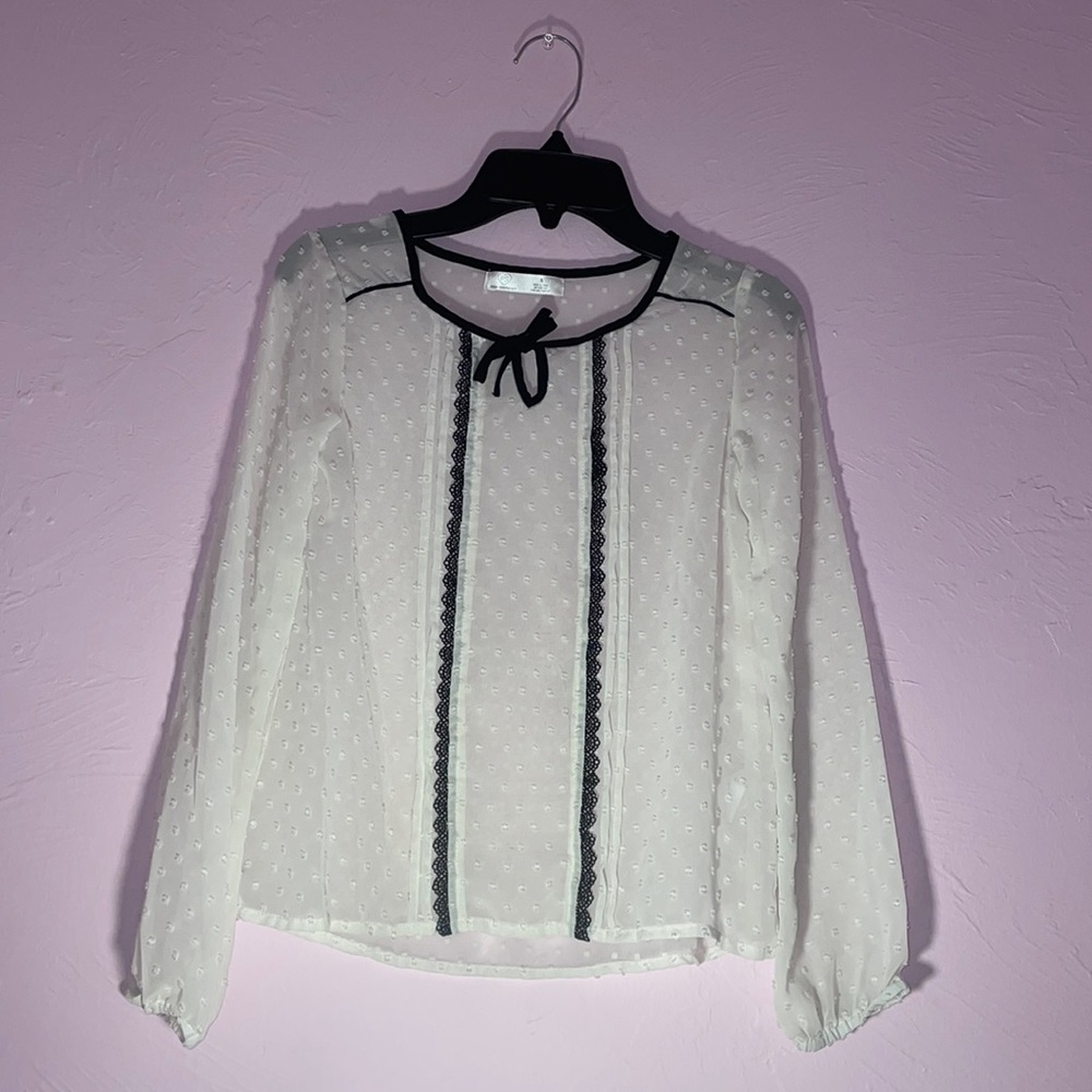 Girls Black and White see-through blouse. Size 8. Aéropostale. 100% Polyester